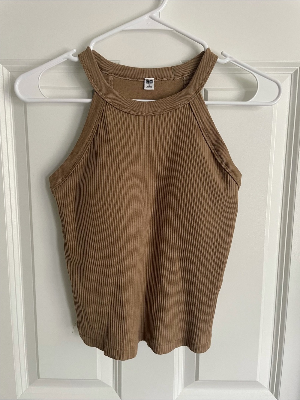 Uniqlo Ribbed Halter Tank Top with built in bra
